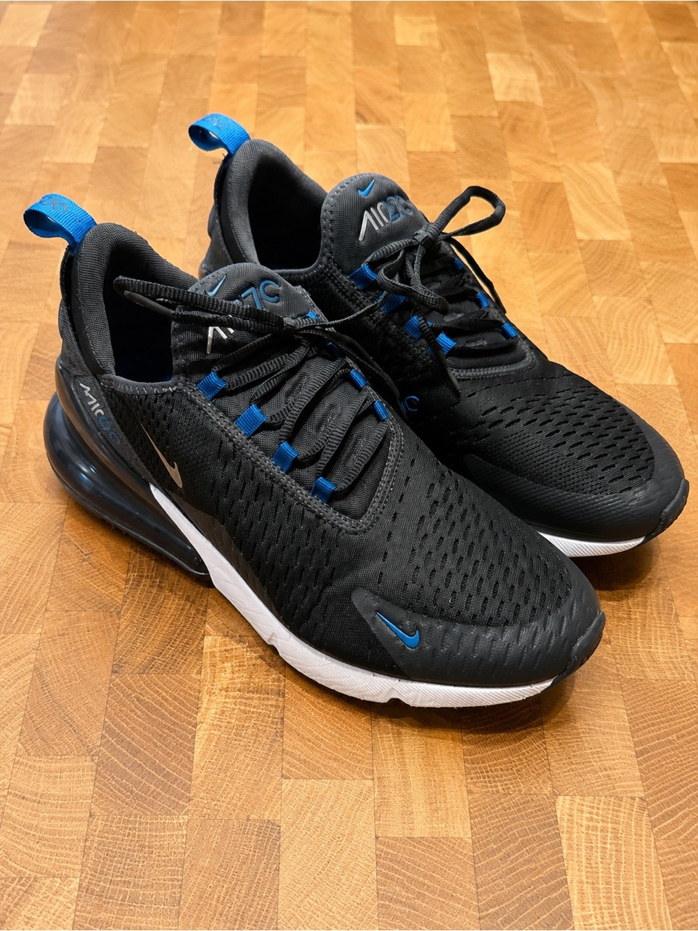 Nike Air Max 270 Black & Blue Running Sneakers Men’s Size 11